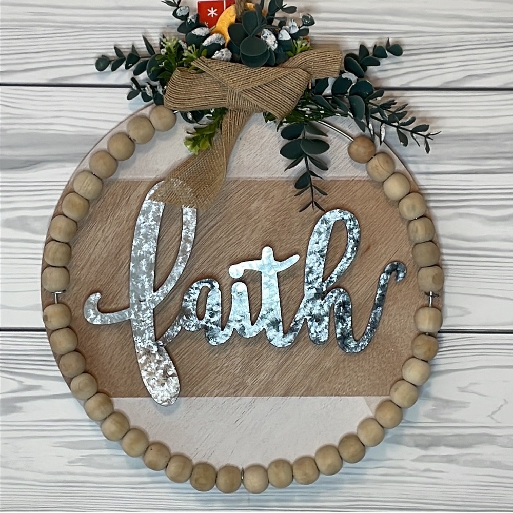 “Faith”‎ Wall Decor